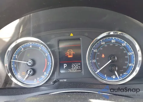 2017 Toyota Corolla Le z USA, uszkodzony, nr VIN 2T1BURHEXHC888369